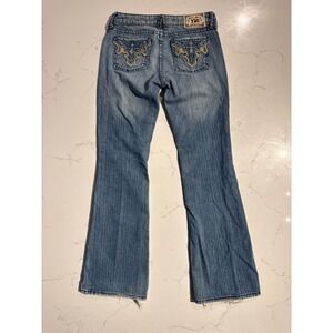 YMI Jeans Womens Size 1 Bootcut Flare Blue Denim Embroidered Pockets Distressed